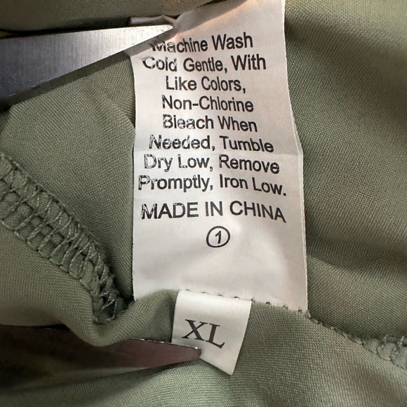 Light green leopard dress Women’s size XL with belt v neck long dress - Picture 6 of 8